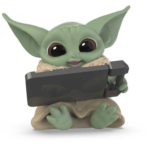 Star Wars - Baby Yoda - The Bounty Collection figura The Child con Tablet