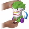 Fisher Price - Imaginext - Figura Joker con casco-vehículo Jokermóvil