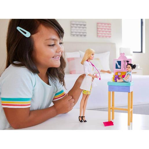 Barbie - Muñeca pediatra