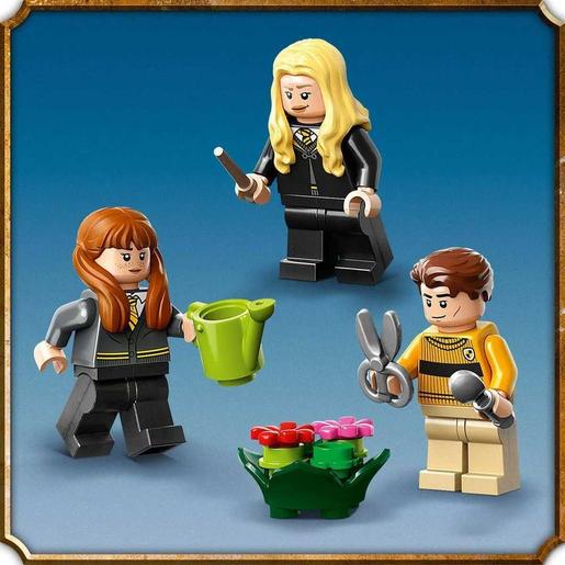 LEGO - Harry Potter - Estandarte de Casa Hufflepuff con 3 Mini Figuras  76412