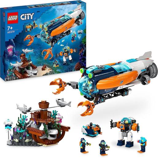LEGO - Set de construcción submarino de exploración de las profundidades con figuras de tiburones y minifiguras de buzo 60379