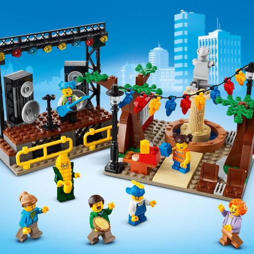 LEGO City - Plaza Mayor - 60271