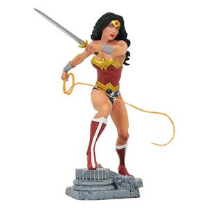 Figura Wonder Woman con lazo 23 cm